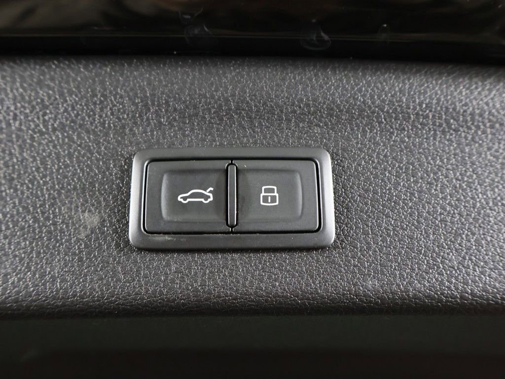 Used 2023 Audi Q3 2.0T Premium Plus w/ Premium Plus Package AWD/4WD image 21