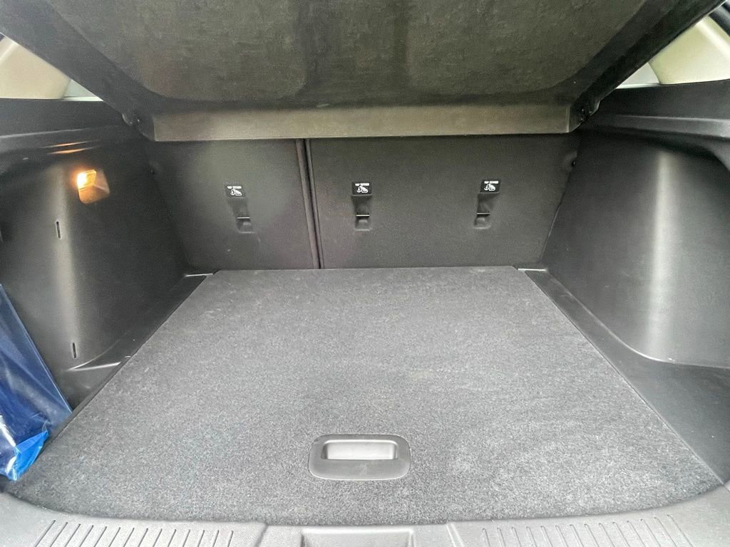 Certified 2025 Chevrolet Trax LT w/ LT Convenience Package image 16