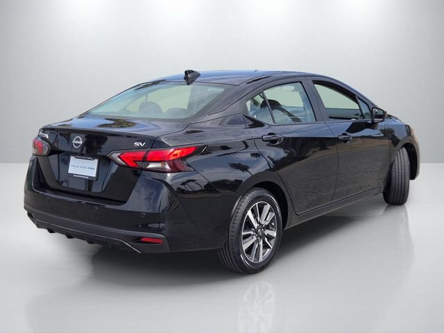 Used 2024 Nissan Versa SV FWD image 4
