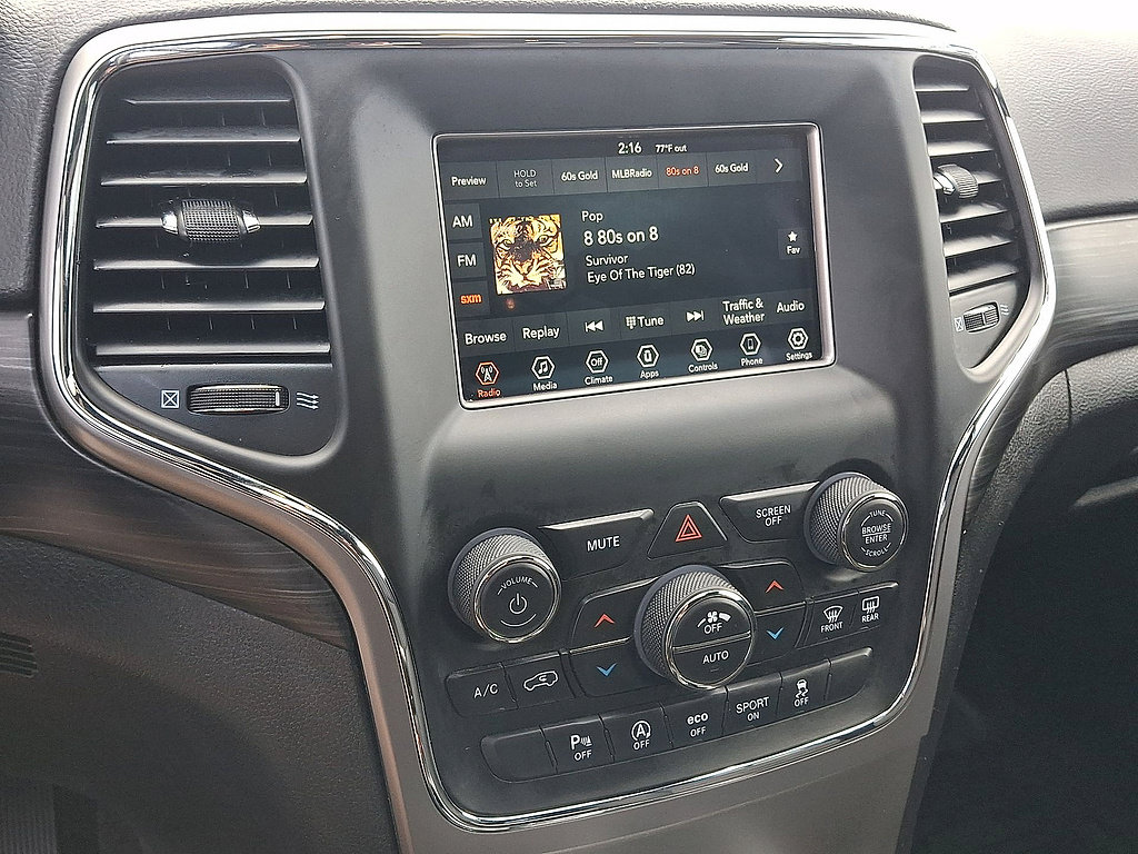 Used 2021 Jeep Grand Cherokee Laredo AWD/4WD image 20