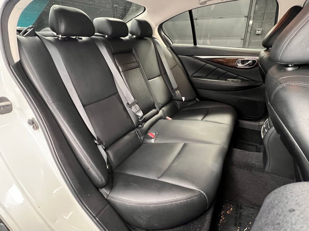 Used 2019 INFINITI Q50 Luxe w/ Essential Package (3.0T Luxe) image 26