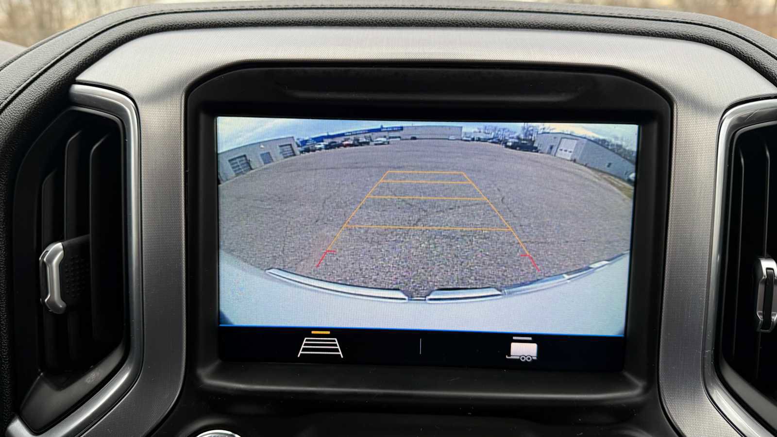 Used 2021 GMC Sierra 1500 SLE image 21