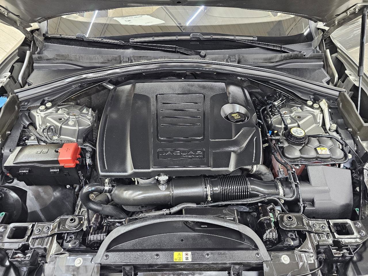 Used 2018 Jaguar F-PACE Prestige AWD/4WD image 44