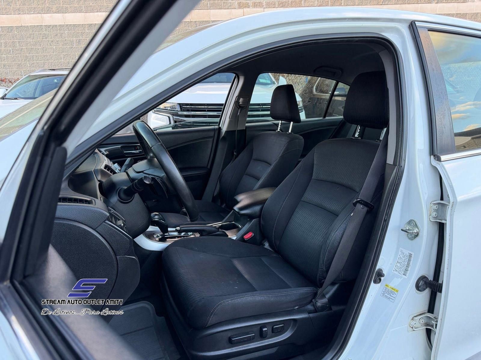 Used 2015 Honda Accord Sport image 21