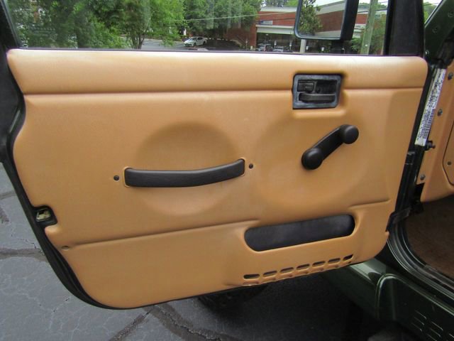 Used 1998 Jeep Wrangler Sahara image 17