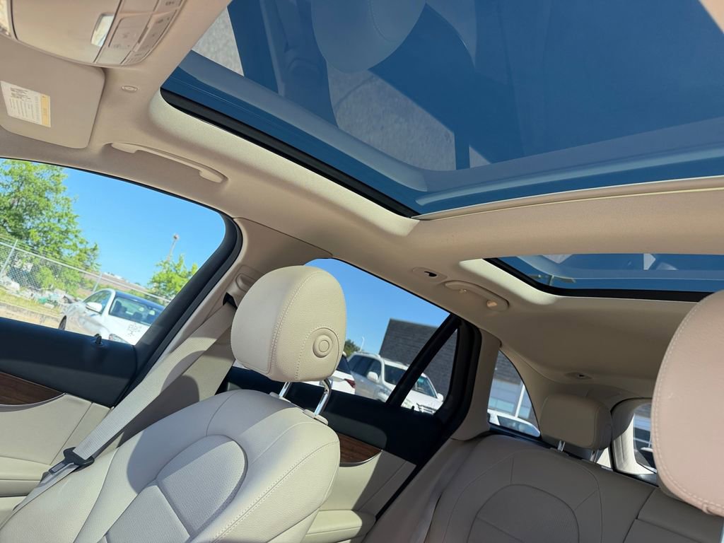 Certified 2021 Mercedes-Benz GLC 300 4MATIC image 17