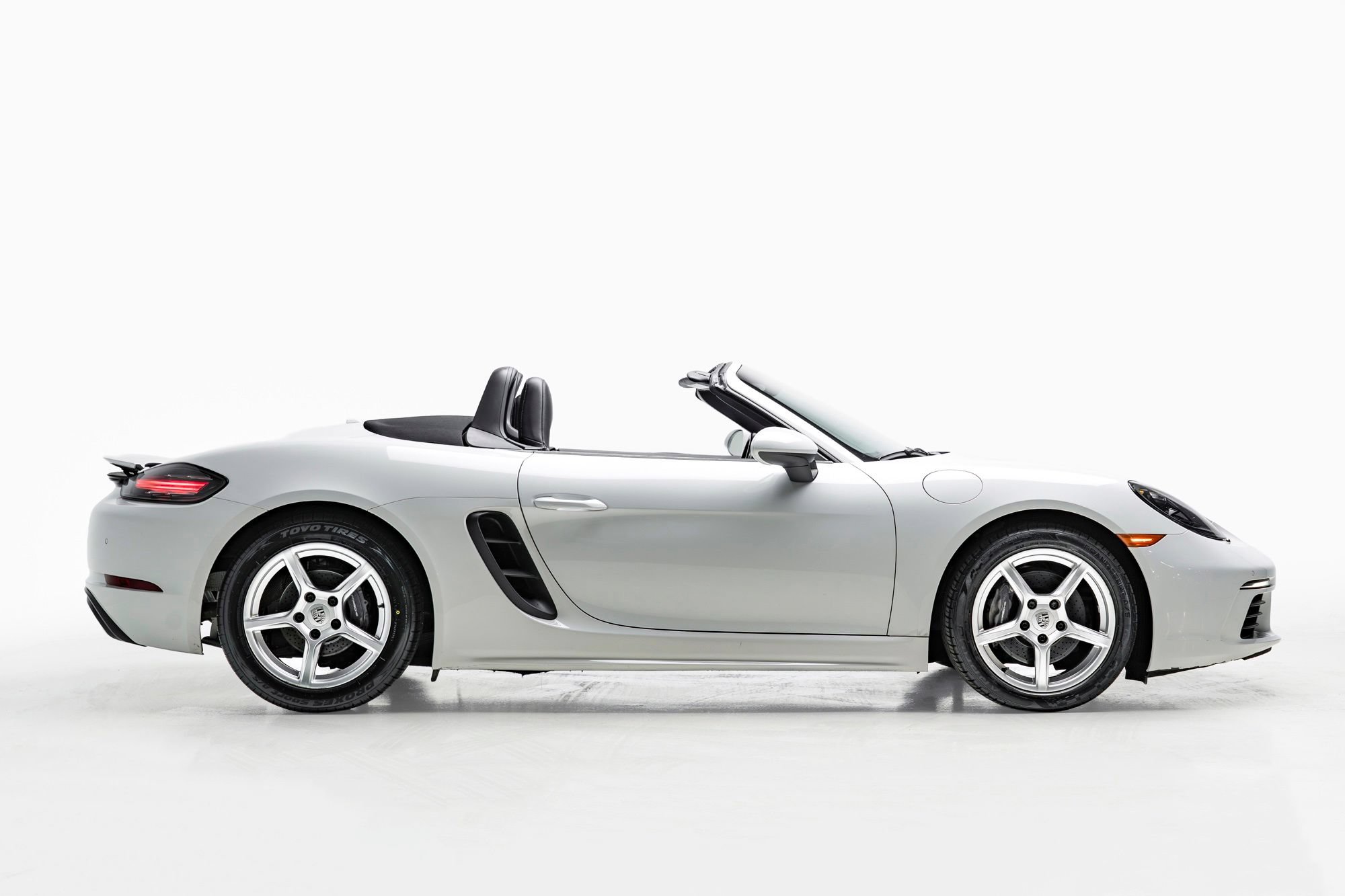 Used 2022 Porsche 718 Boxster RWD image 7