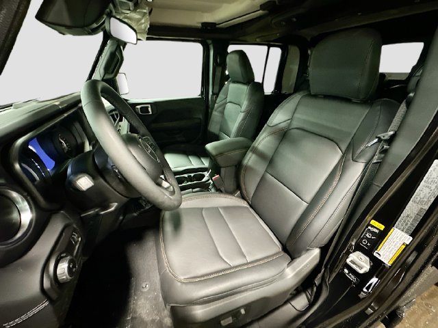 New 2026 Jeep Gladiator Sport AWD/4WD image 19