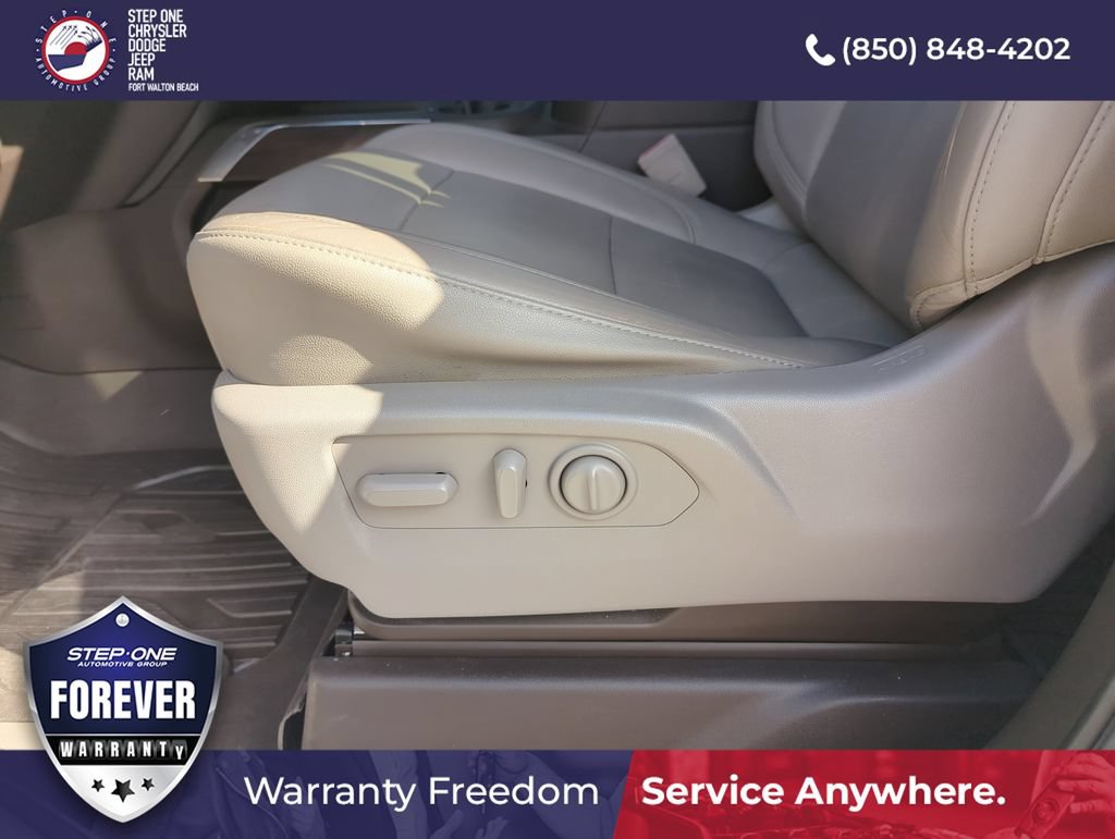Used 2019 GMC Sierra 1500 SLT w/ SLT Premium Plus Package RWD image 12