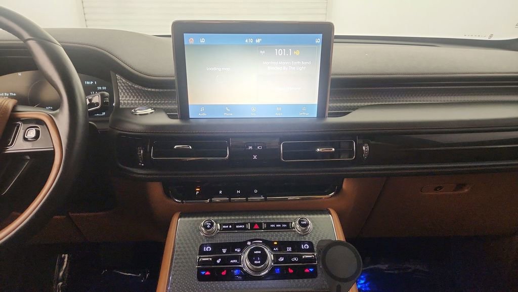 Used 2020 Lincoln Aviator Black Label w/ Dynamic Handling Package image 13