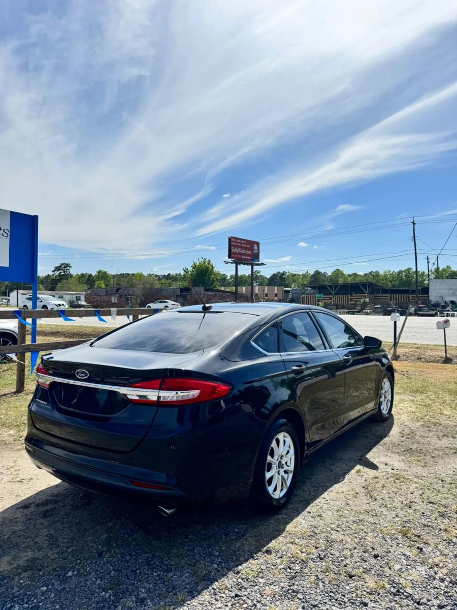 Used 2017 Ford Fusion S FWD image 9