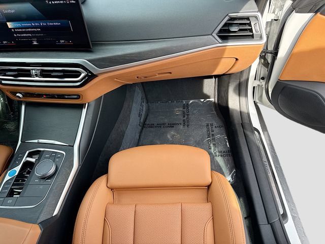 Used 2023 BMW i4 eDrive35 w/ Parking Assistance Package RWD image 17
