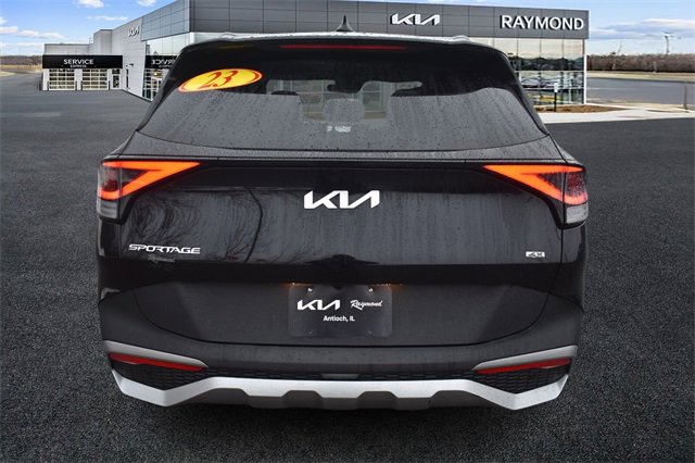 Used 2023 Kia Sportage EX image 4