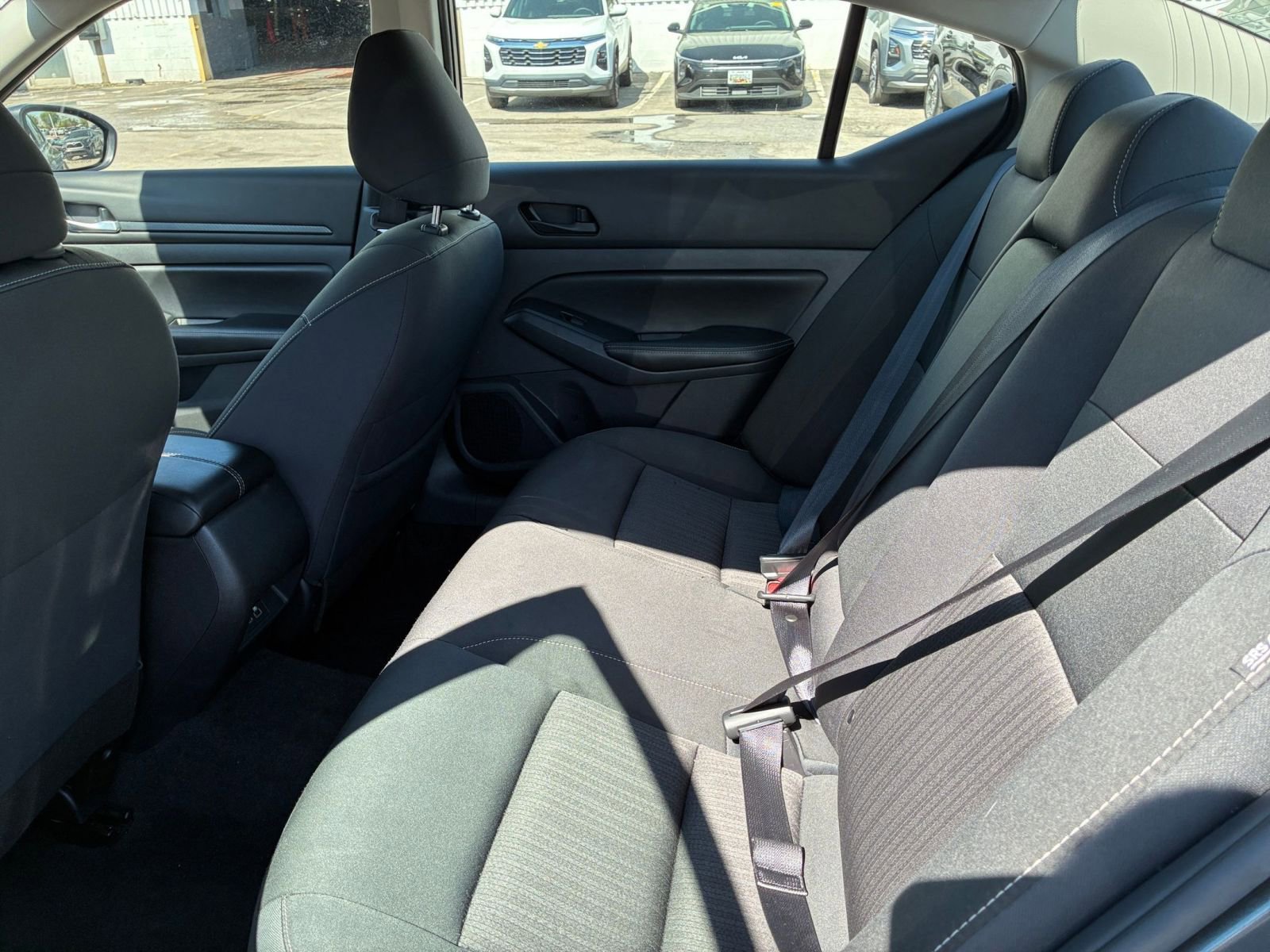 Used 2024 Nissan Altima 2.5 SV FWD image 25