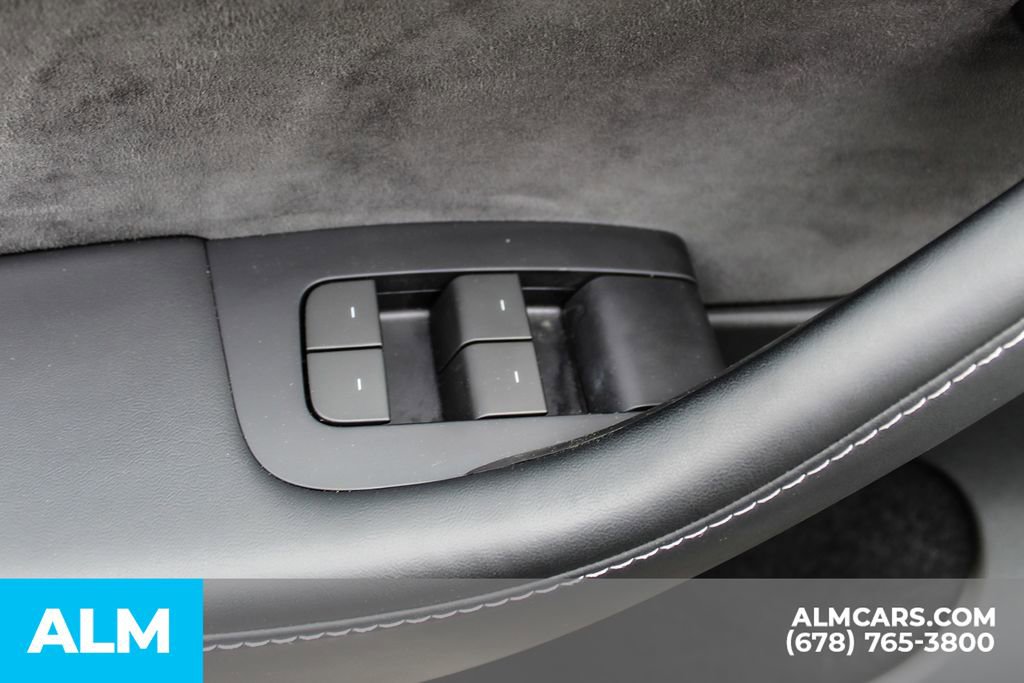 Used 2024 Tesla Model Y Performance image 39