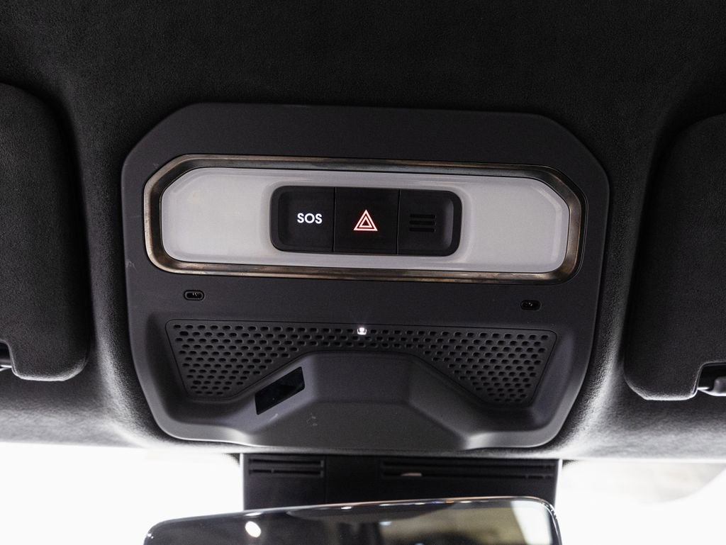 Used 2022 Rivian R1S Launch Edition image 17