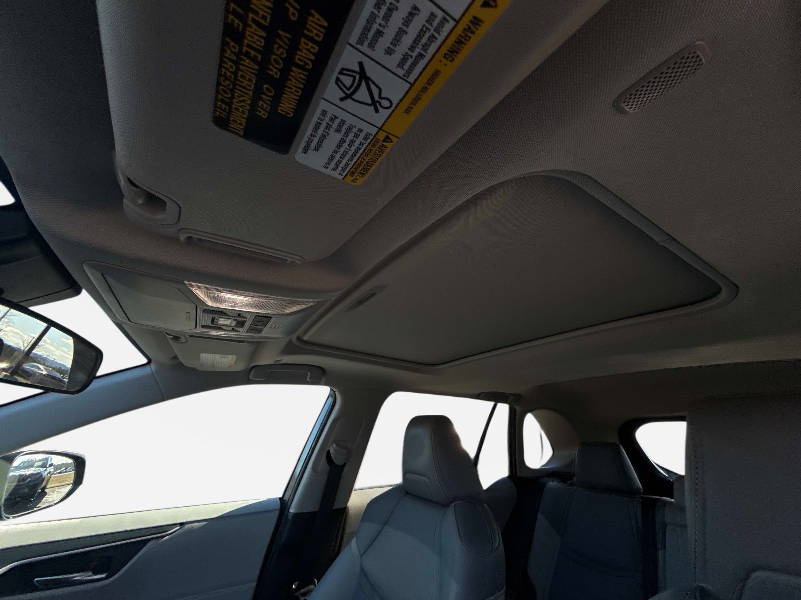 Used 2024 Toyota RAV4 XLE Premium image 34