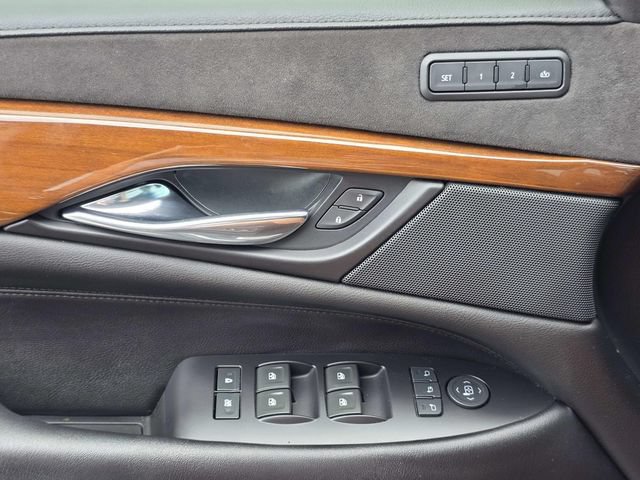 Used 2019 Cadillac Escalade Luxury RWD image 20