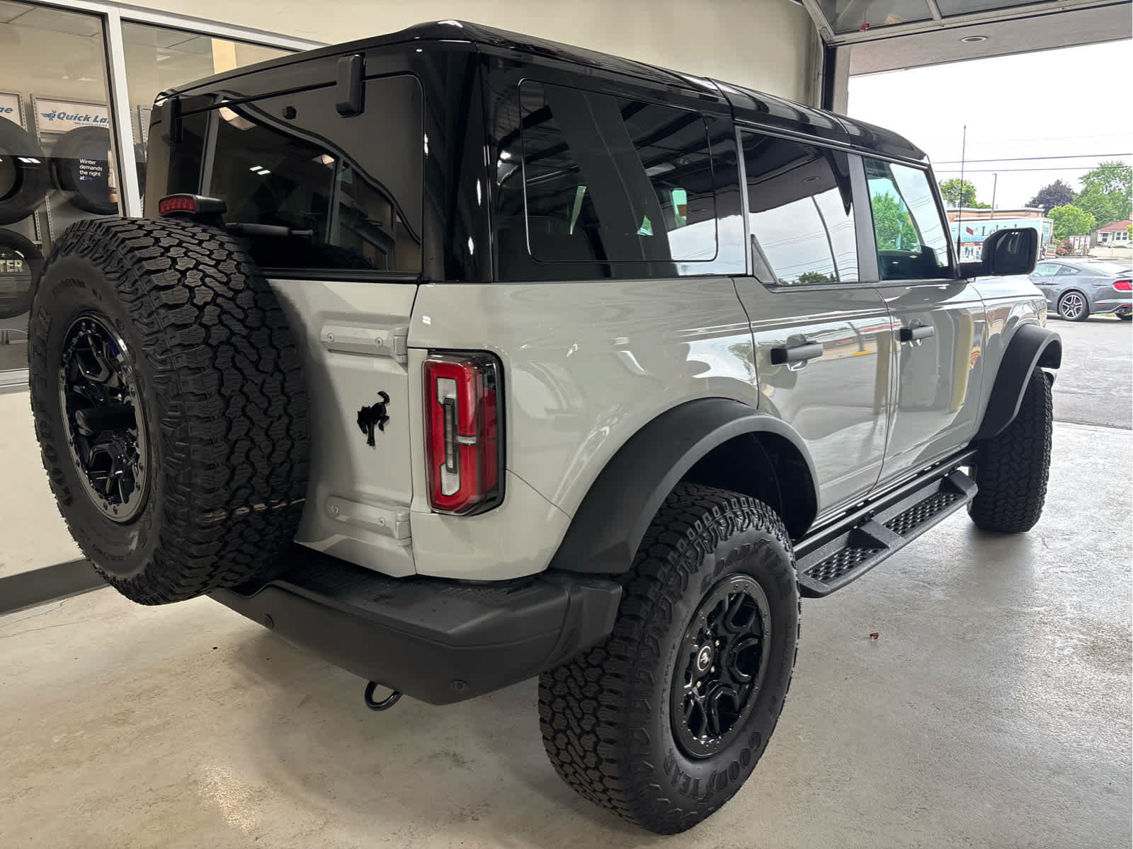 Certified 2026 Ford Bronco Badlands AWD/4WD image 9