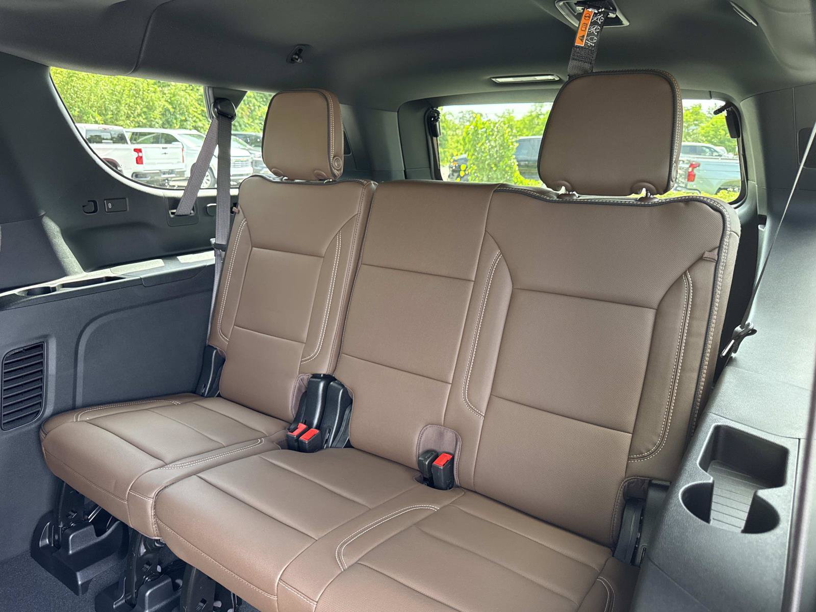 New 2026 Chevrolet Suburban High Country AWD/4WD image 12