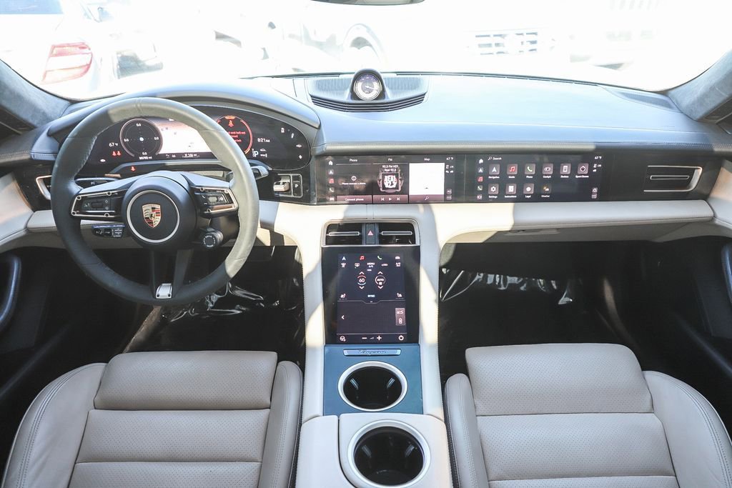 Used 2023 Porsche Taycan GTS image 17