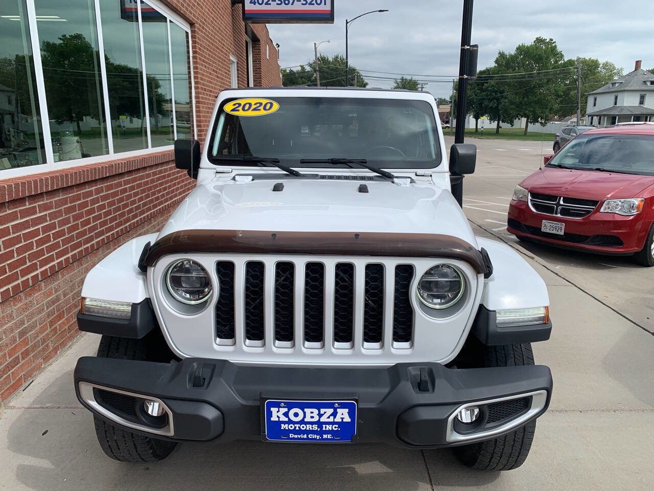 Used 2020 Jeep Gladiator Overland w/ Uconnect 4C Nav & Sound Group image 5