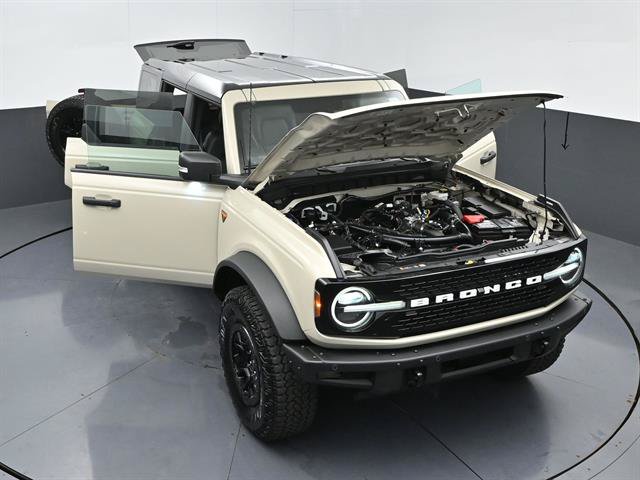 Used 2025 Ford Bronco Badlands AWD/4WD image 43