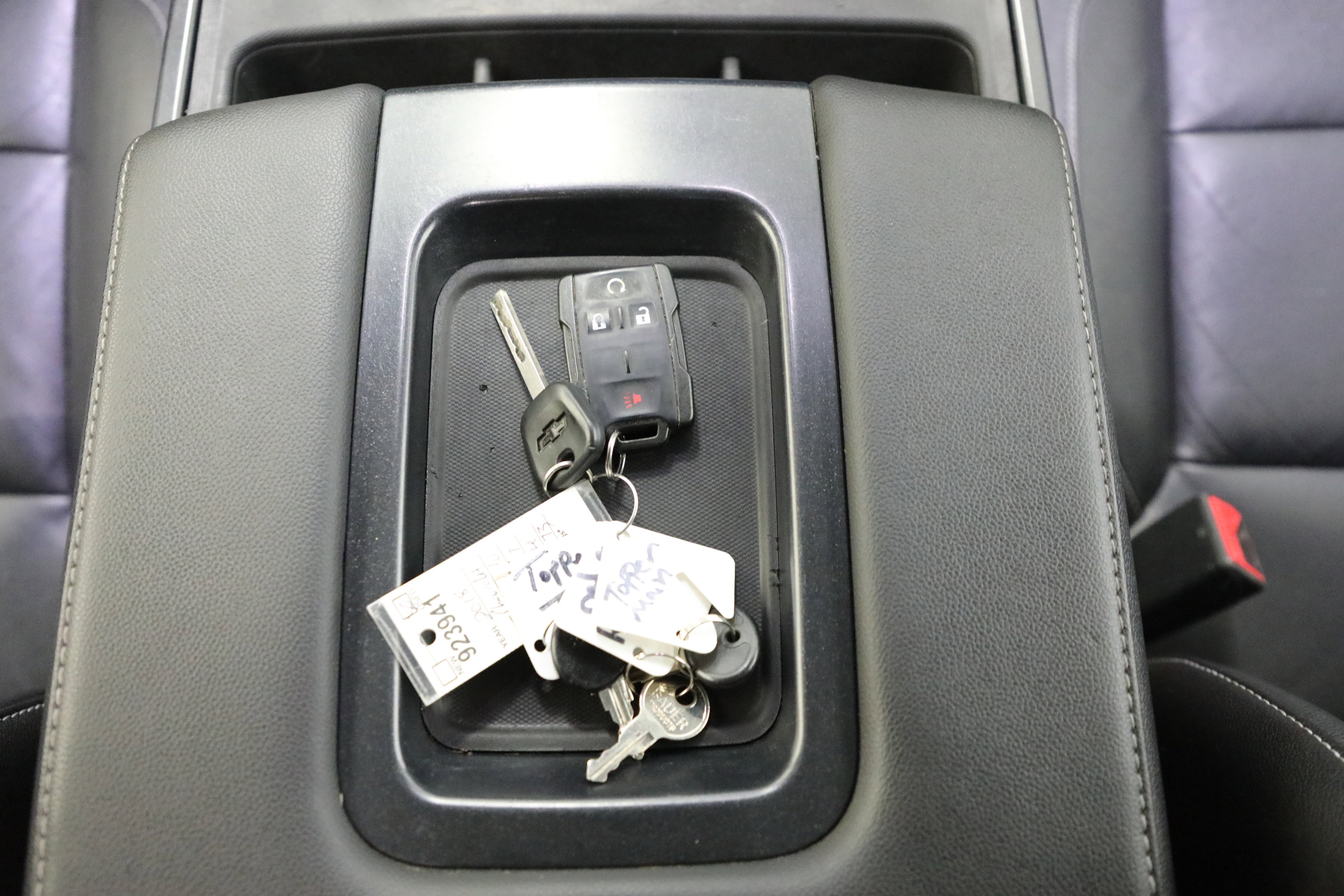 Used 2018 Chevrolet Silverado 1500 LT w/ All Star Edition image 26