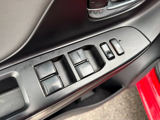 Used 2015 Toyota Yaris SE FWD image 16