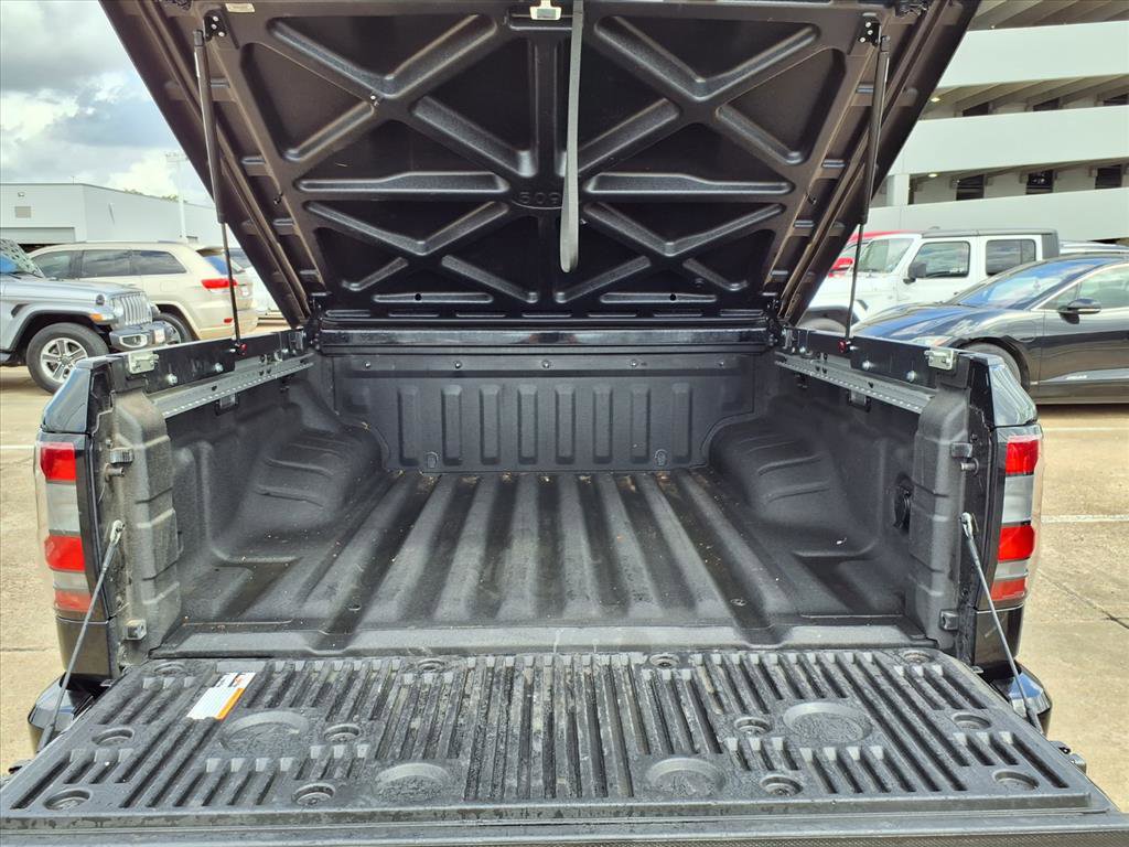 Used 2023 Nissan Frontier PRO-4X w/ Pro-4X Premium Package image 23