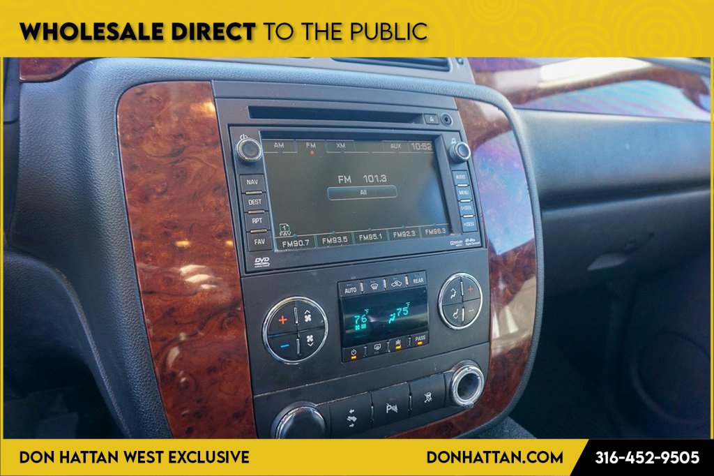 Used 2011 Chevrolet Suburban LT image 7