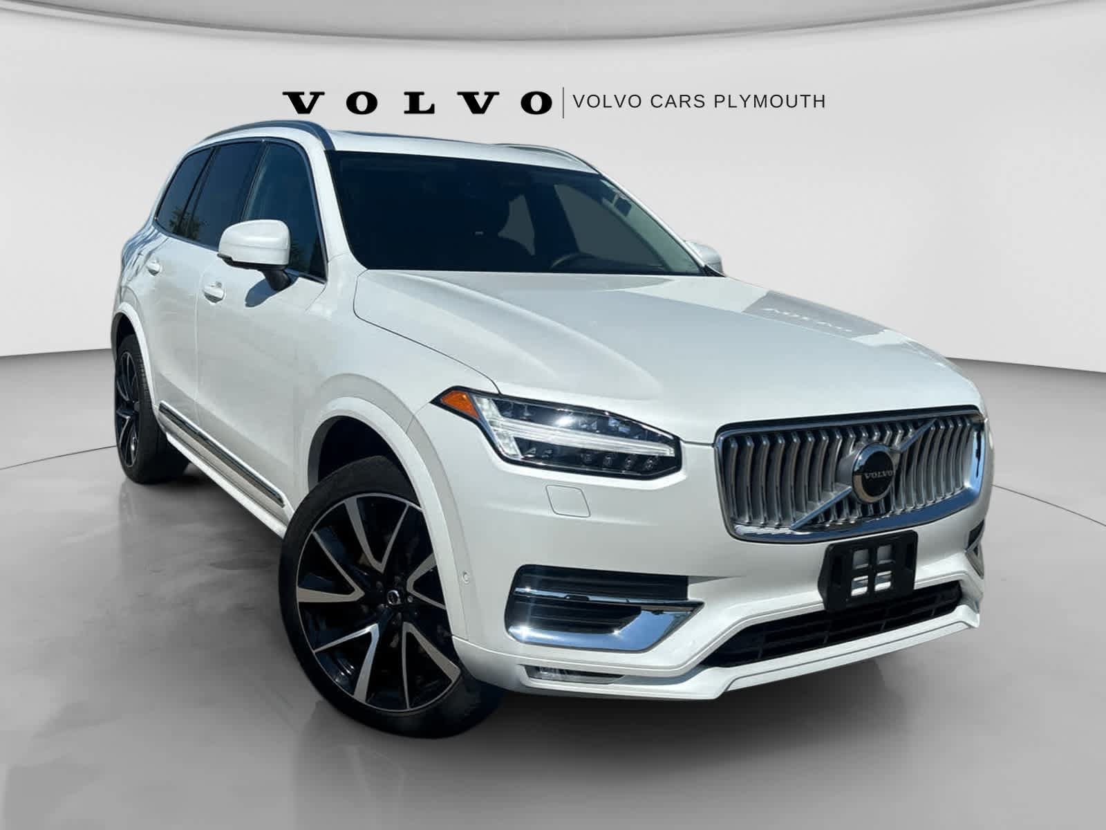 Used 2023 Volvo XC90 B6 Plus w/ Protection Package Premier AWD/4WD image 3