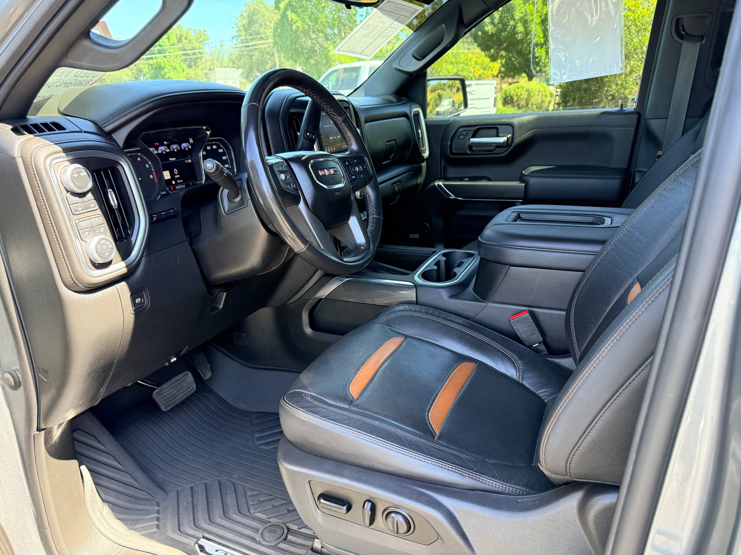 Used 2020 GMC Sierra 1500 AT4 w/ AT4 Premium Package AWD/4WD image 14