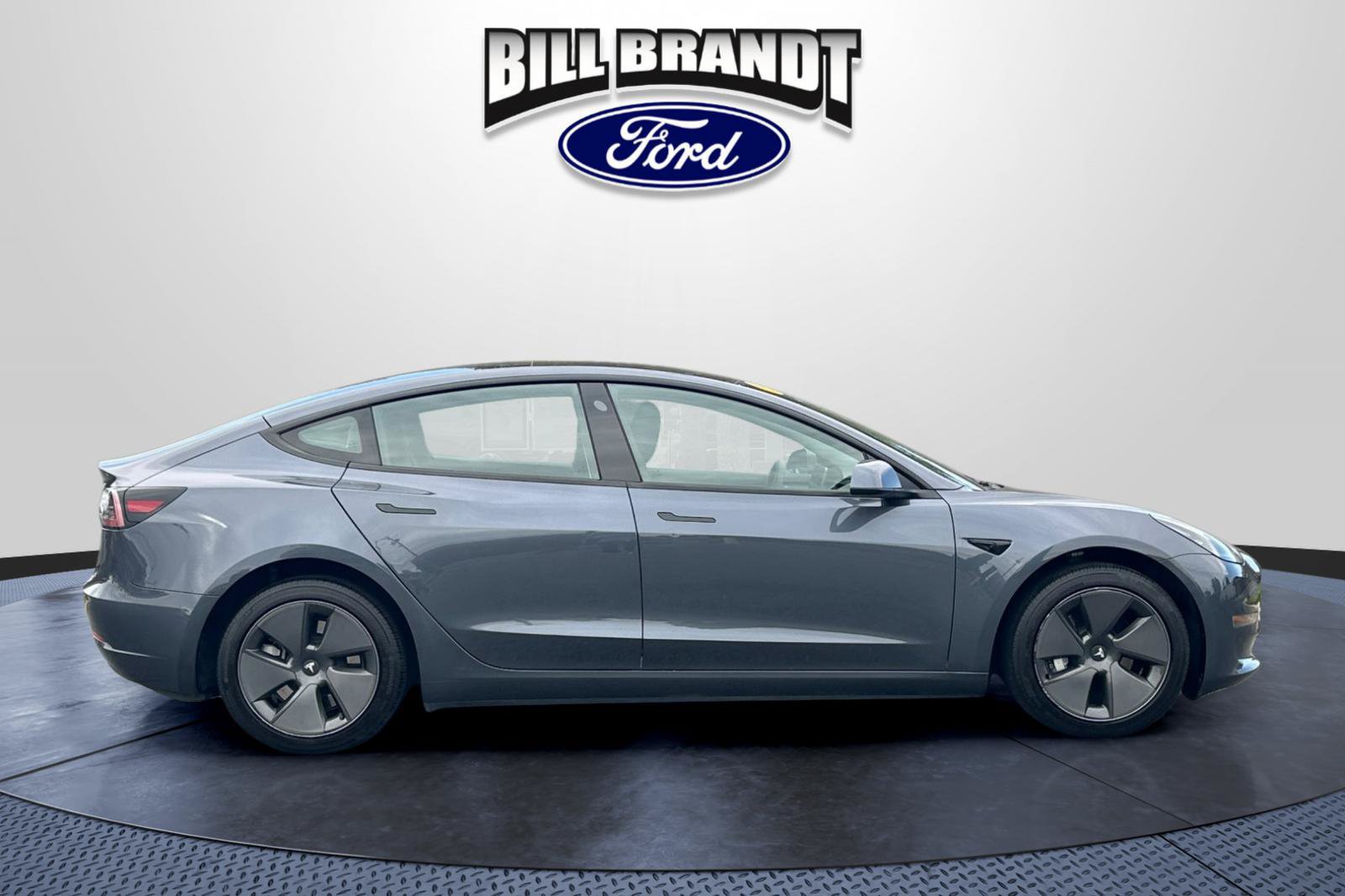 Used 2023 Tesla Model 3 Standard Range RWD image 2