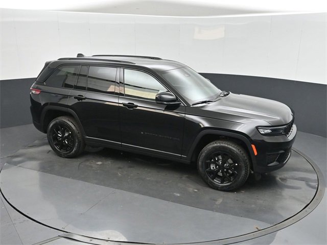 New 2025 Jeep Grand Cherokee Altitude image 26