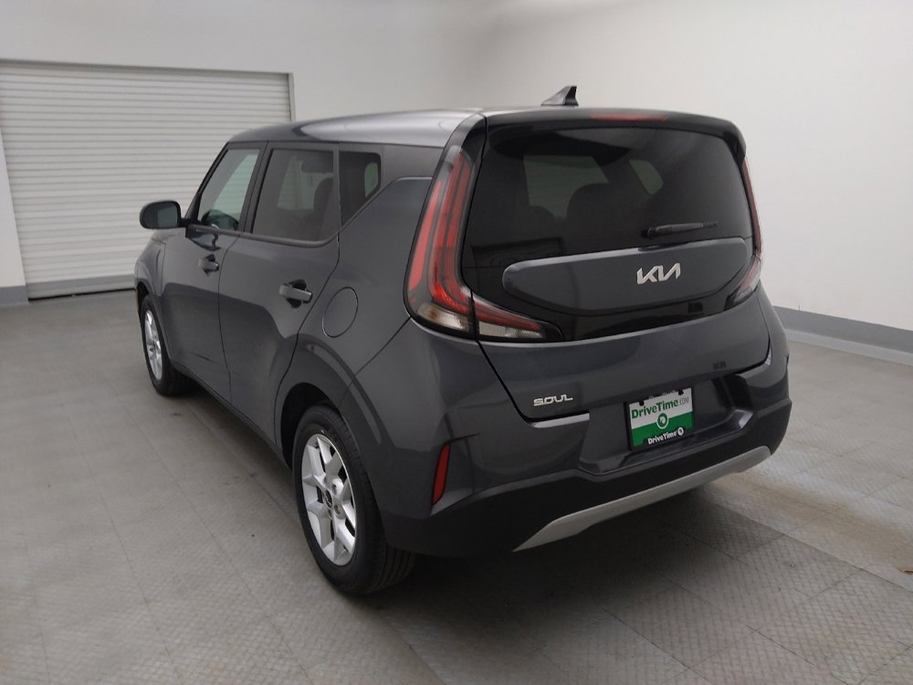 Used 2025 Kia Soul LX image 5