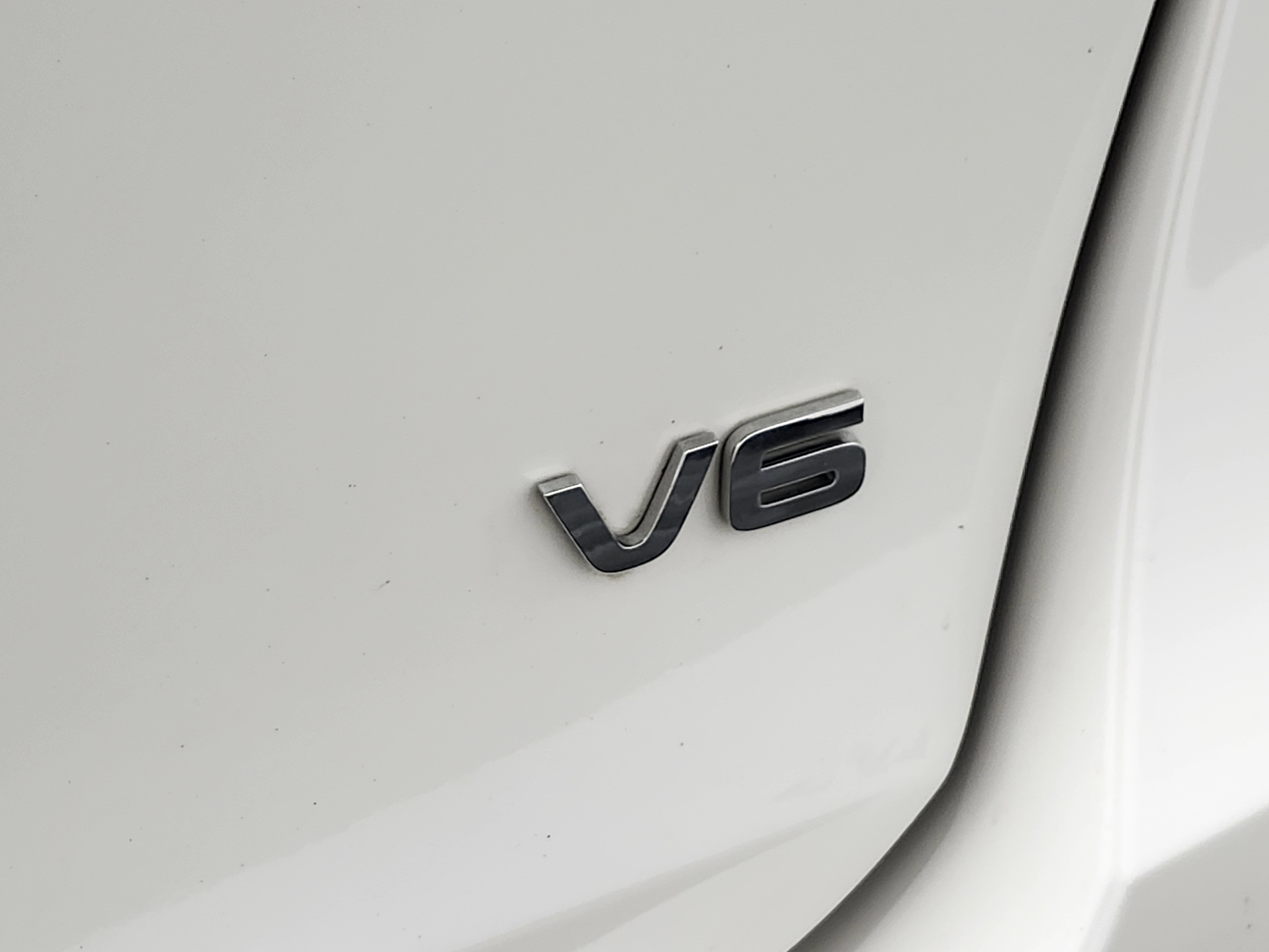 Used 2020 Kia Sorento LX V6 image 13