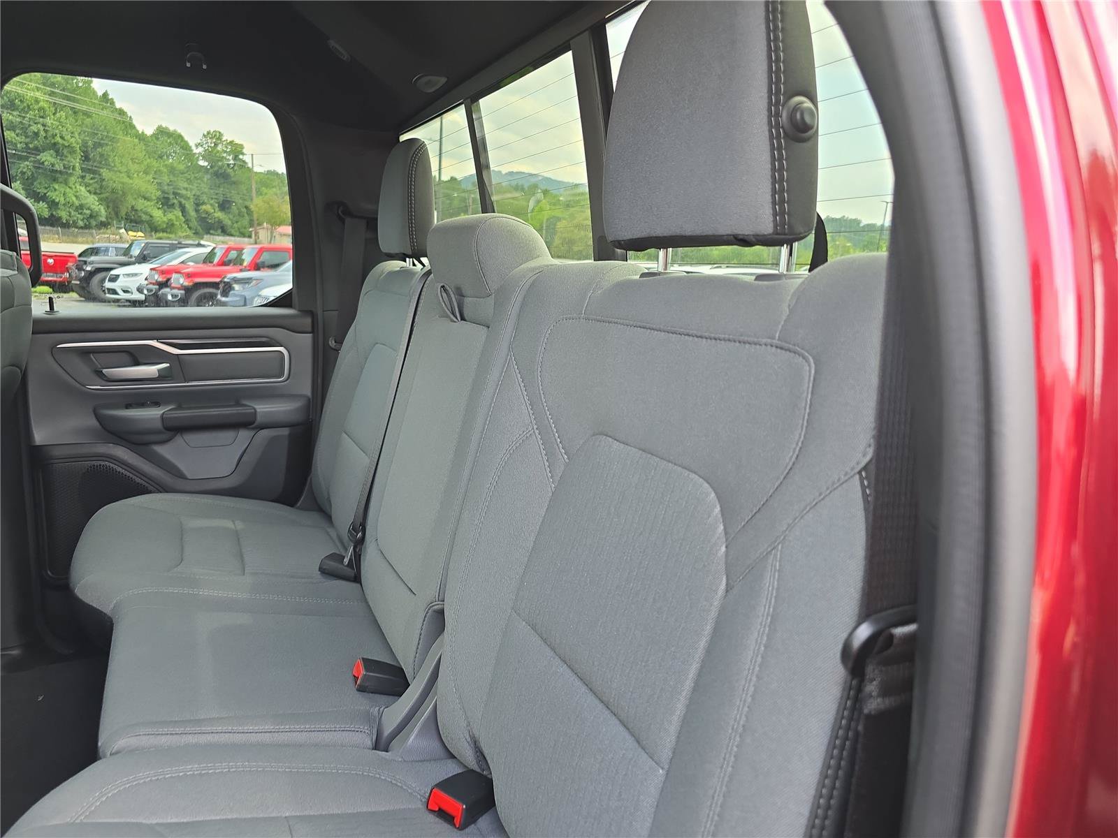 Used 2021 RAM 1500 Big Horn AWD/4WD image 14