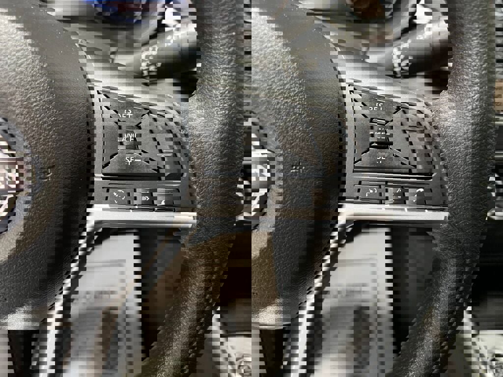 Used 2024 Nissan Altima 2.5 SV image 10