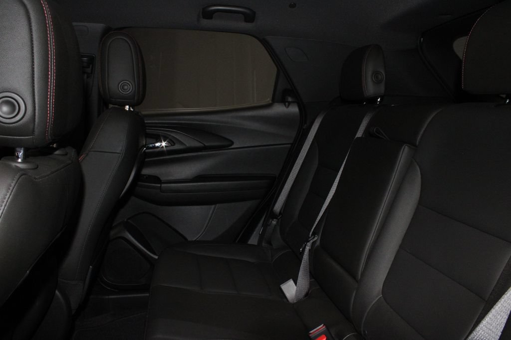 Used 2024 Chevrolet TrailBlazer RS AWD/4WD image 21
