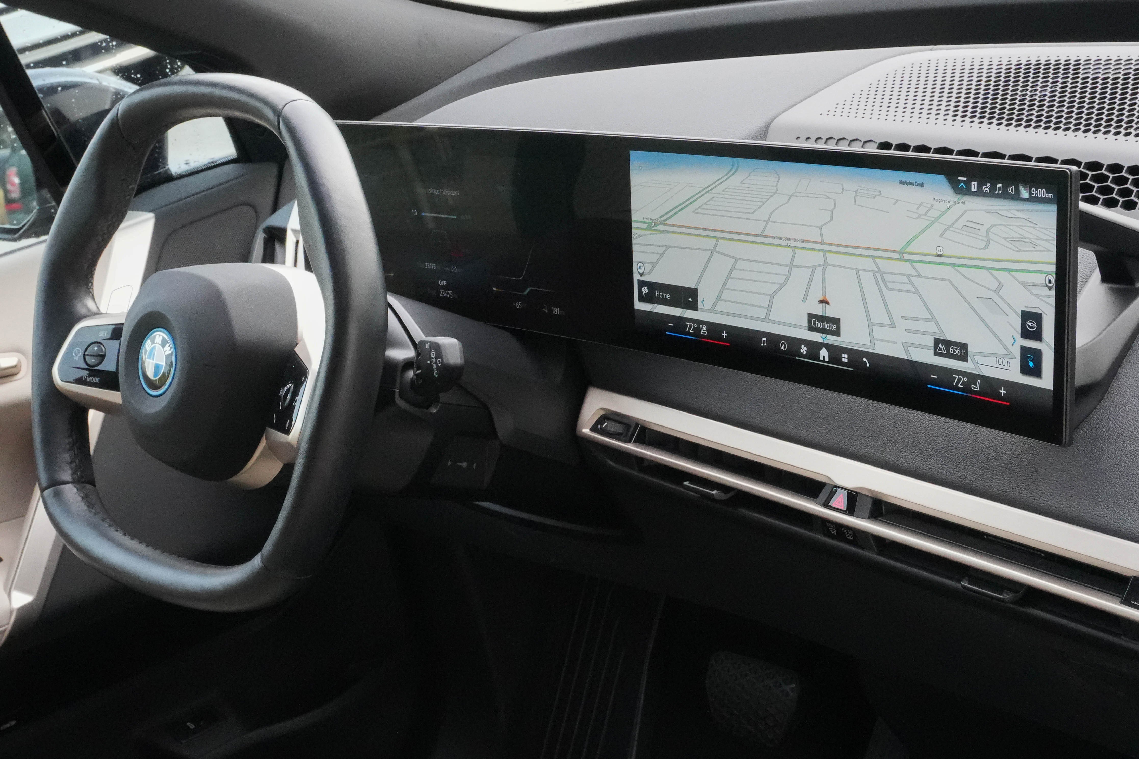 Certified 2024 BMW iX xDrive50 w/ Premium Package image 11