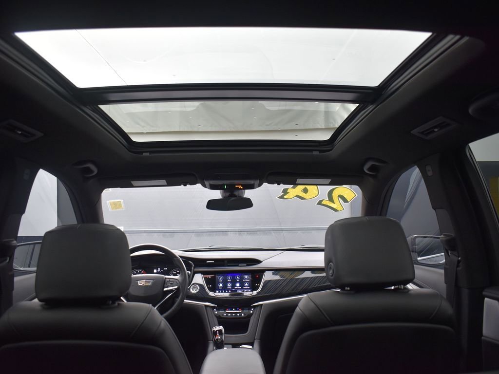 Certified 2024 Cadillac XT6 Premium Luxury w/ LPO, Floor Liner Package image 27