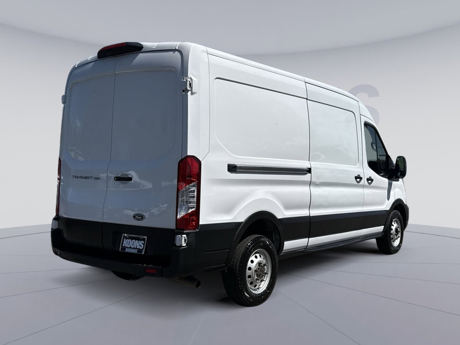 Used 2023 Ford Transit 250 Medium Roof AWD image 7