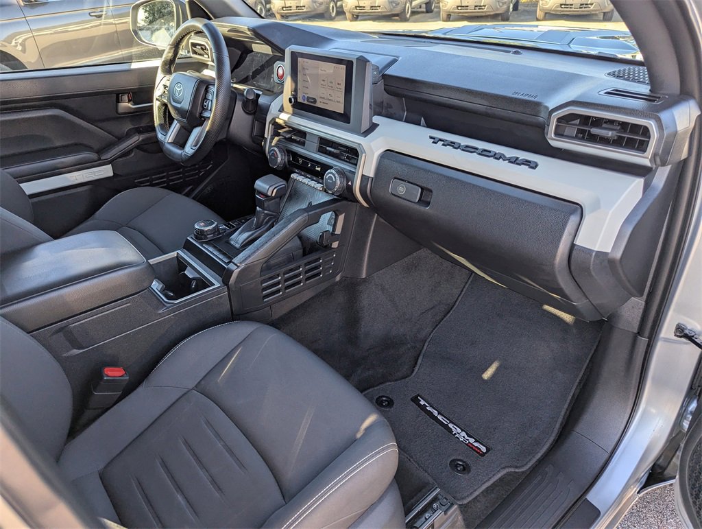 Used 2024 Toyota Tacoma TRD Sport image 33