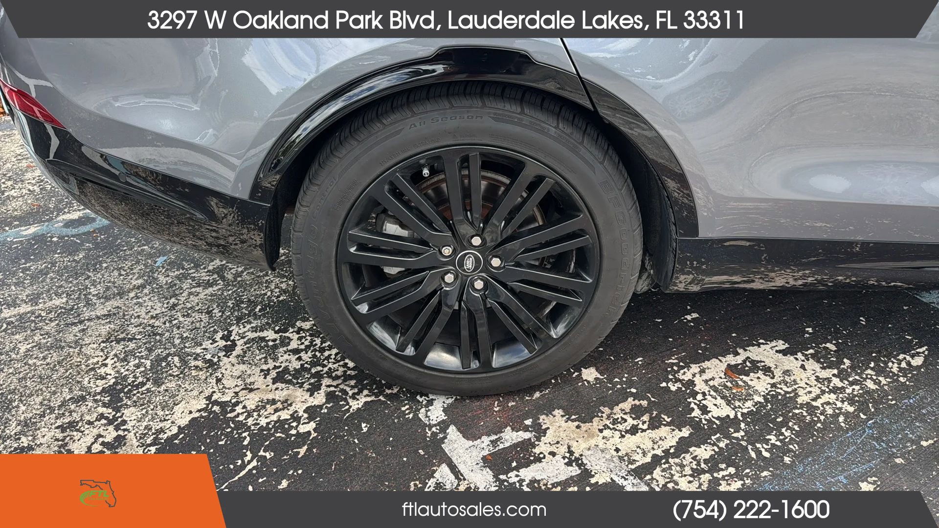 Used 2020 Land Rover Discovery HSE image 17