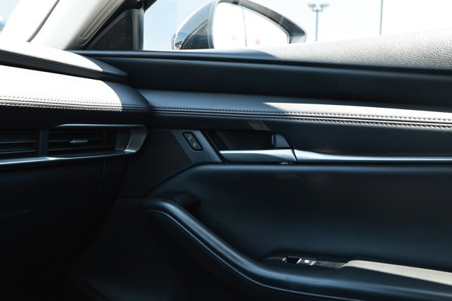 Used 2024 MAZDA MAZDA3 s FWD image 19