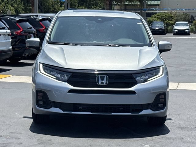 New 2026 Honda Odyssey Touring image 4