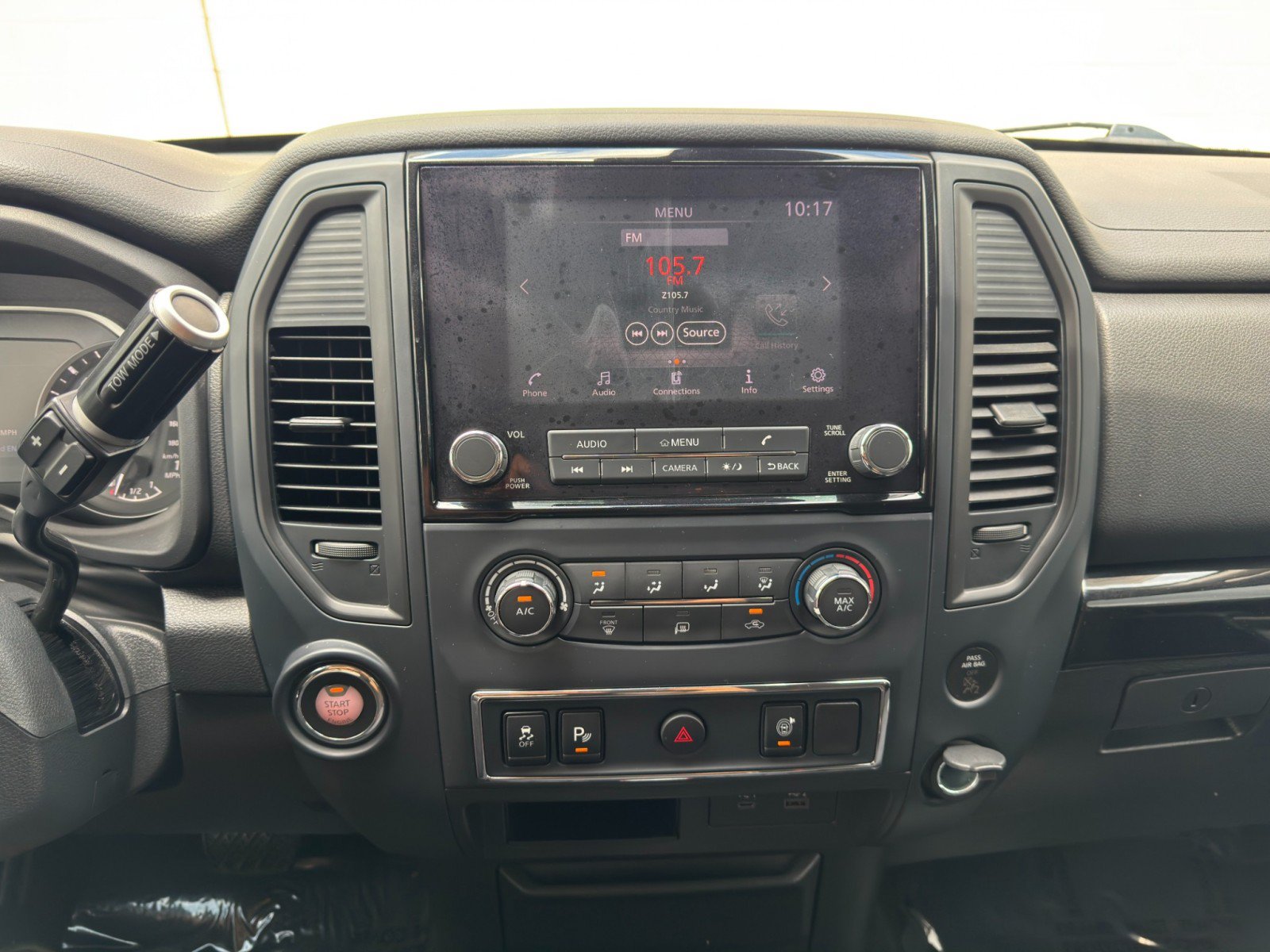 Used 2023 Nissan Titan SV w/ Accessory Utility Package RWD image 21