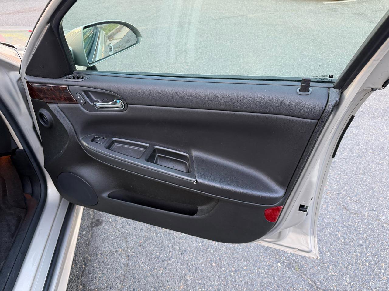 Used 2012 Chevrolet Impala LT w/ LT Sunroof Package FWD image 19