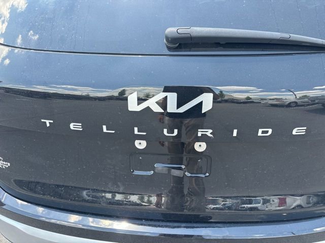 Used 2023 Kia Telluride S w/ S Sunroof Package FWD image 24
